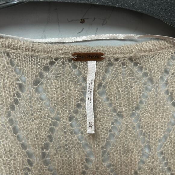 NWT Free People Say Hello Open Stitch Oversized Sweater Womens XS Taupe - Picture 7 of 9